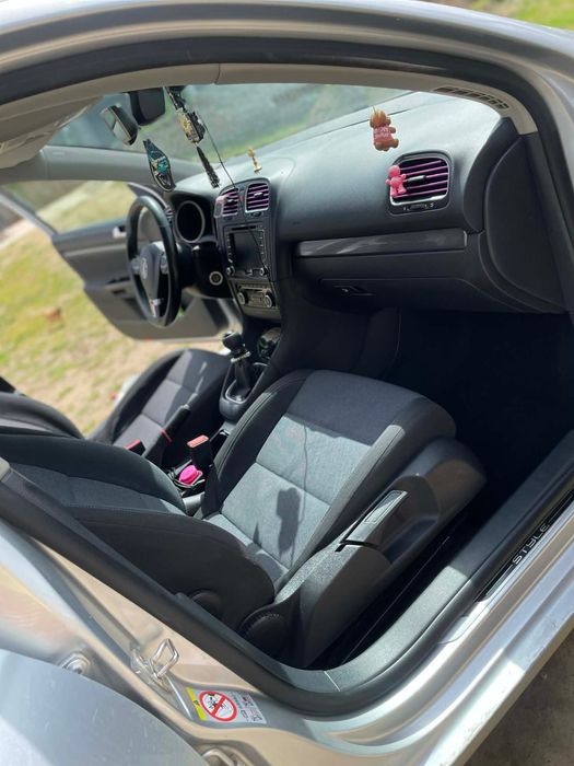 Vând golf 6 1.6 tdi 2011