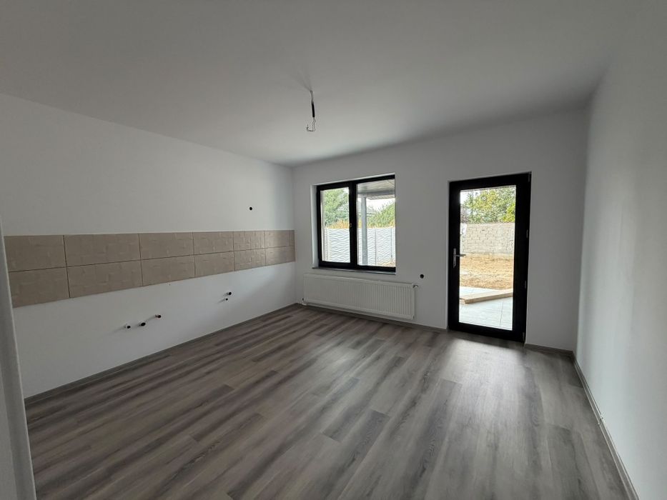 Casa de vânzare zona Căpșunărie Craiova