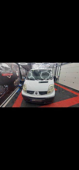 Renault trafic 2.0 diesel  2007 dubita,  van ,