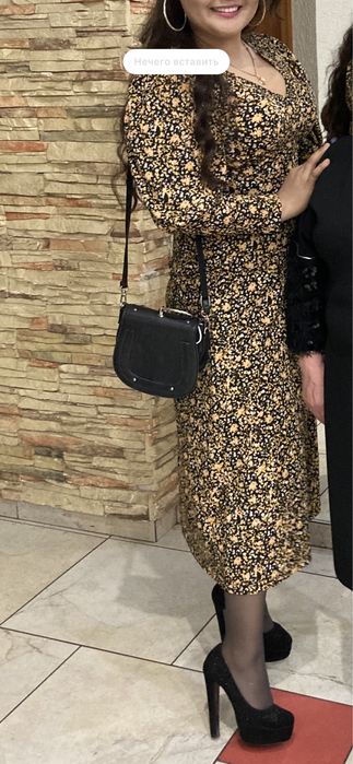 Продаю платья костюм