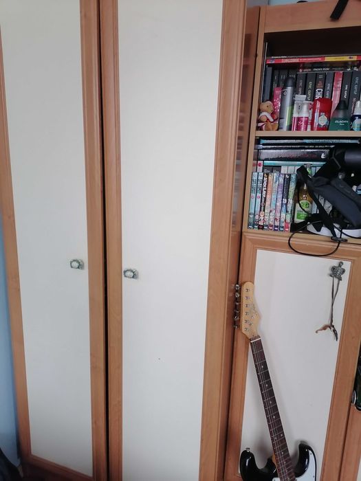 Обзавеждане за детска стая, легло с матрак, секция с гардероб