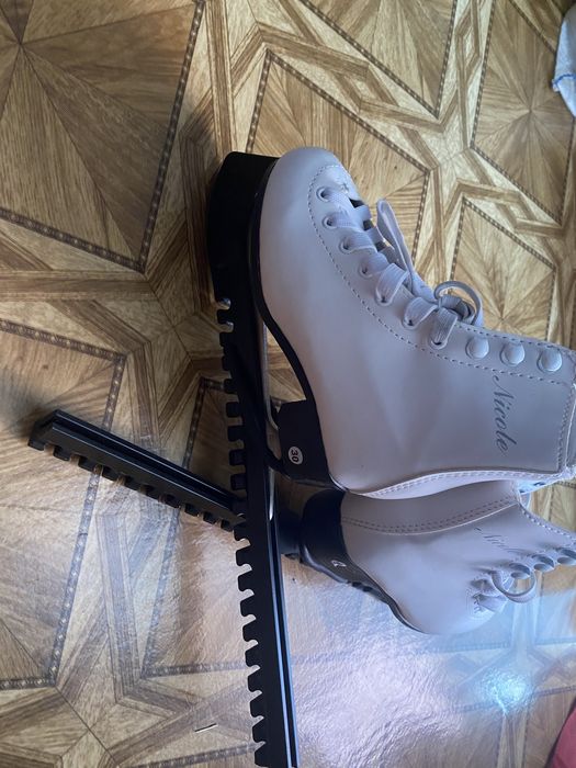 Коньки, в хорошем состоянии