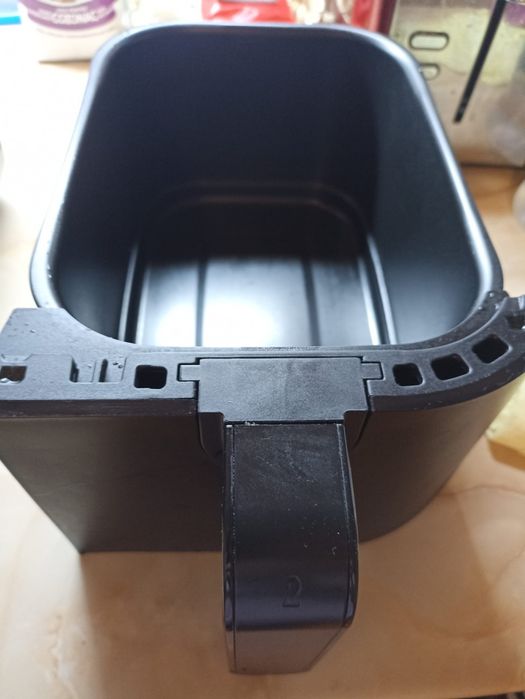 Friteuza dubla cu aer cald Heinner Double Master