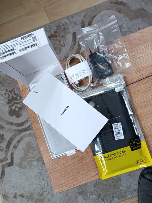 Смартфоны и аксессуары