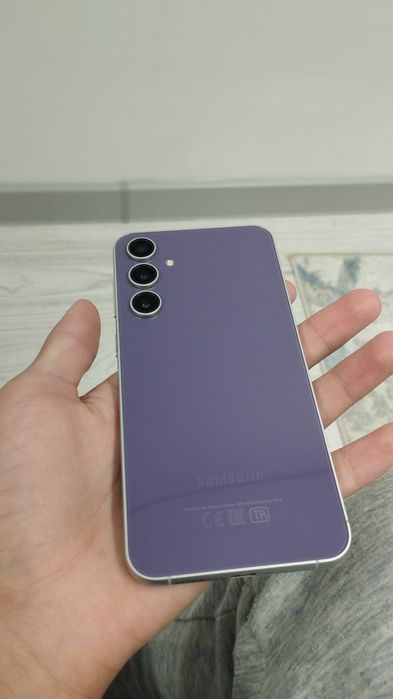 Продам Самсунг с23 фе в идиальном
