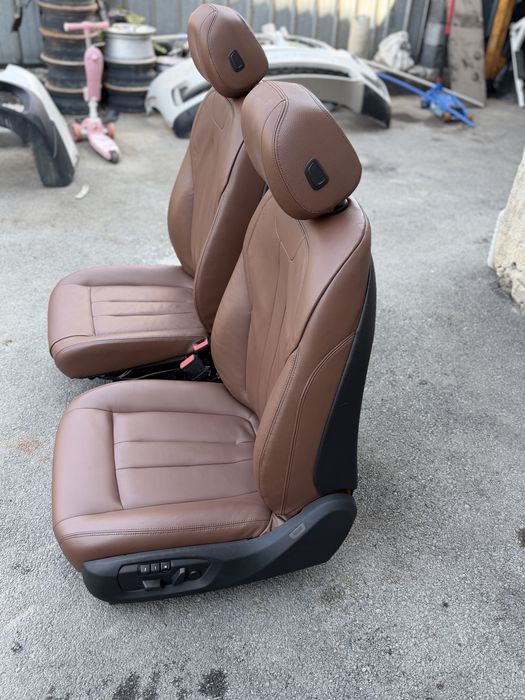 Передние сиденья F15 BMW