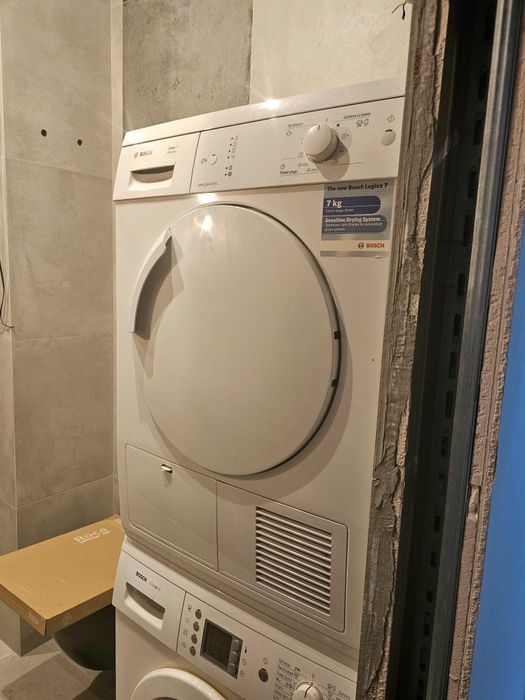Комплект пералня и сушилня Bosch Sensitive 7 със стойка