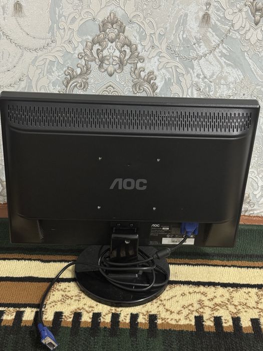 LOC 19li monitor compyuter uchun