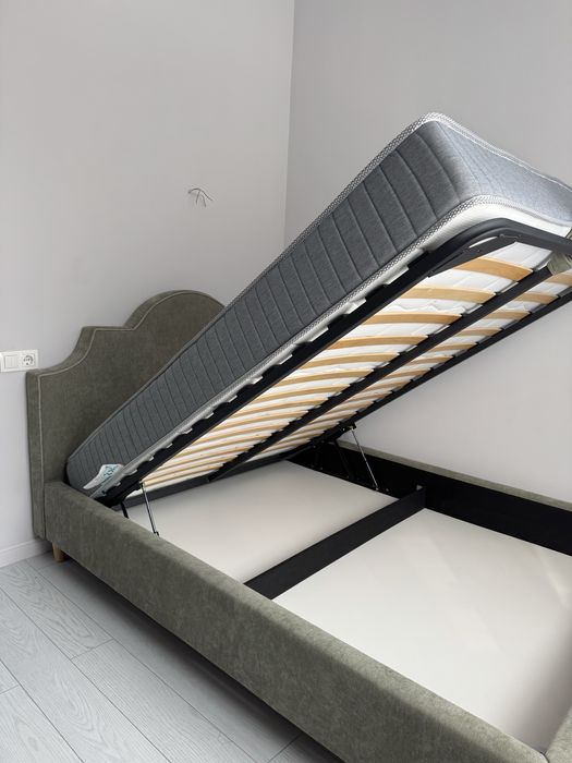 Кровать 140/200..