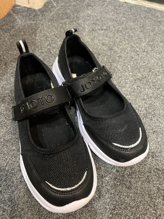 Кроссовки Reima 33  и 28 размер