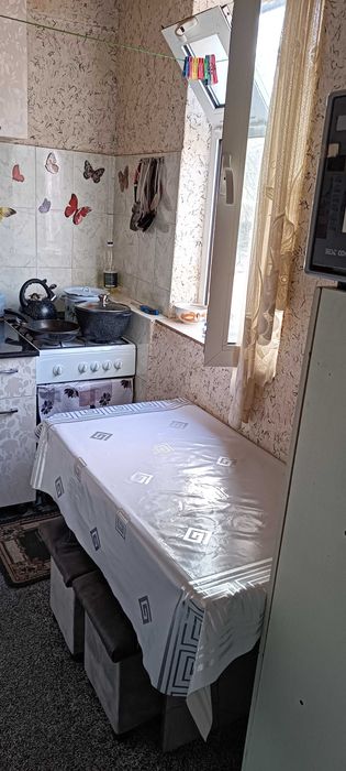 Продаю свою квартиру на ттз, рядом с базаром. 2/2/3,