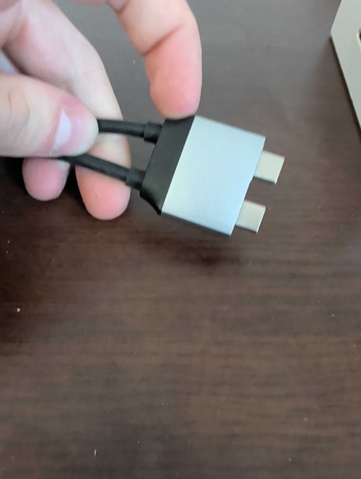 Docking Hub Satechi cu slot NVMe