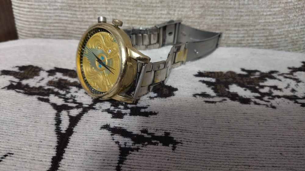 Часы наручные эксклюзивные