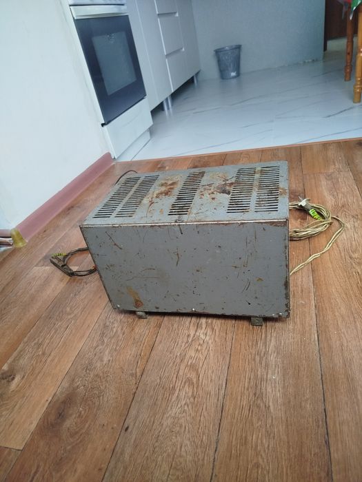 Продам зарядную станцию.