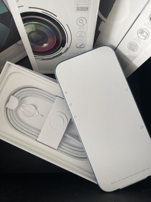 Apple iPhone 17 256GB – NOU, sigilat + accesorii premium