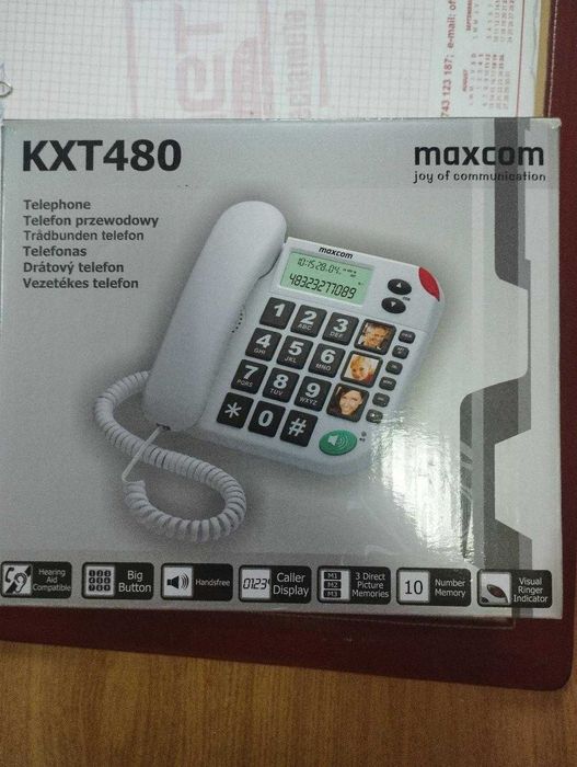 Vand telefon  fix ,pt varstnici