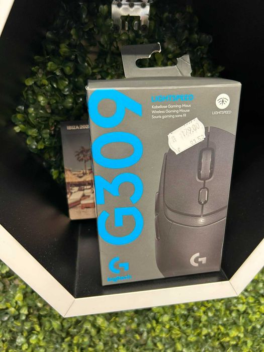 Безжична мишка Gaming Logitech G309 Lightspeed - нова