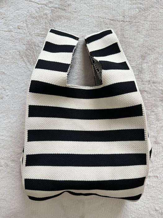 Лот плетени кокетни чанти