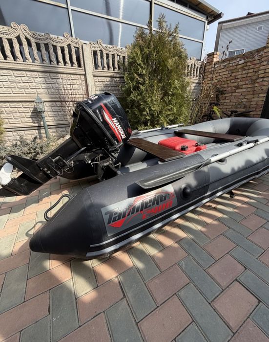 Лодка надувная 9,9 сил