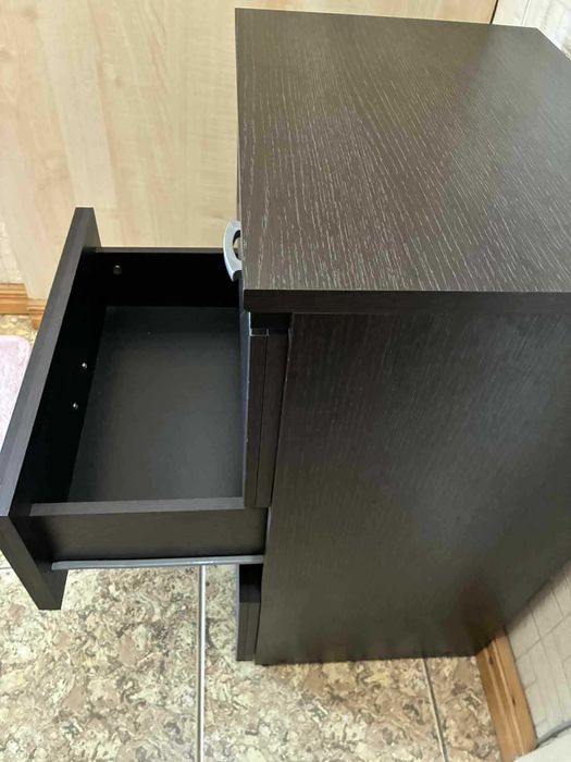 НОЩНО шкафче с 3 чекмеджета