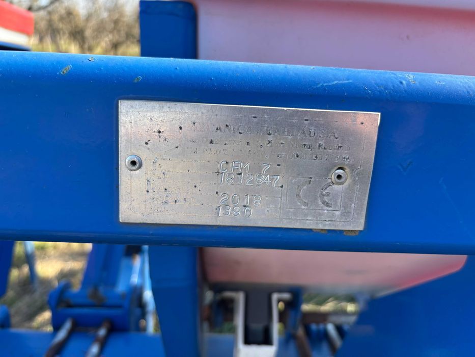 Cultivator cu fertilizare Mecanica Ceahlau CFM -7, 7 randuri, 2018