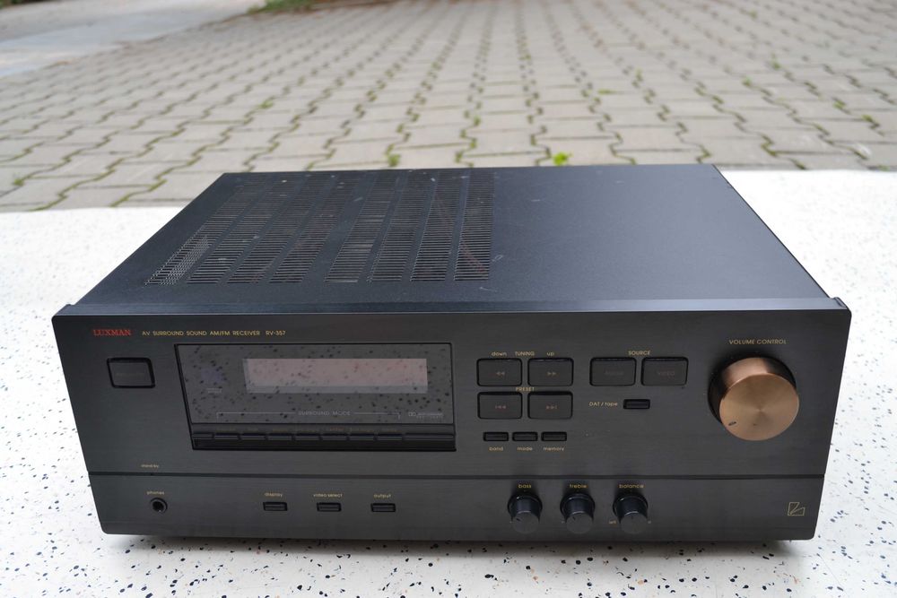 Amplificator Luxman RV 357