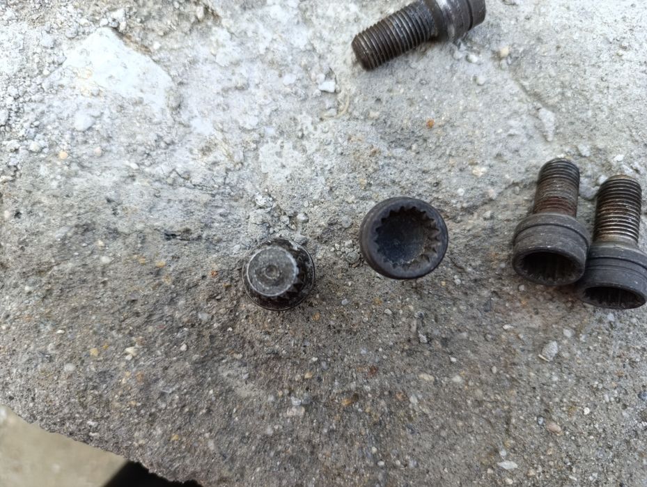 Секретни болтове на Volkswagen