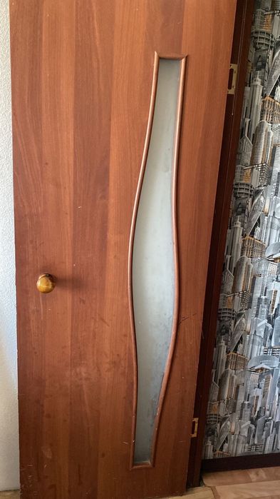 Срочно продам межкомнтные двери