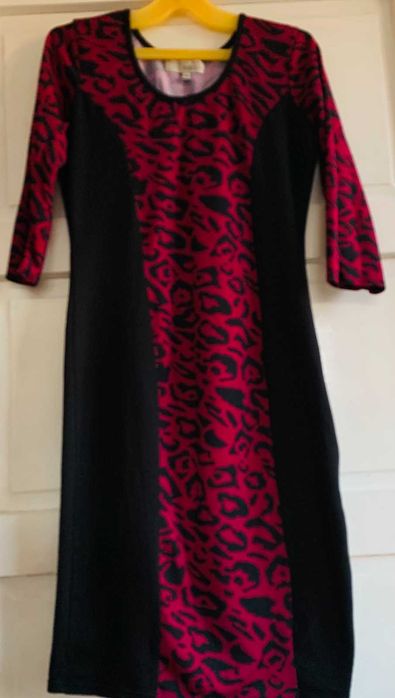 Прекрасни Рокли, всяка с посочена цена