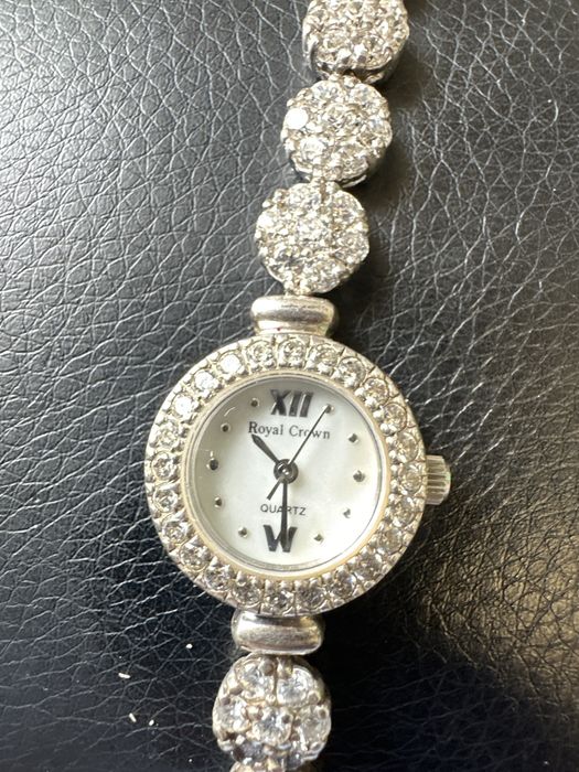 Серебрянные часы