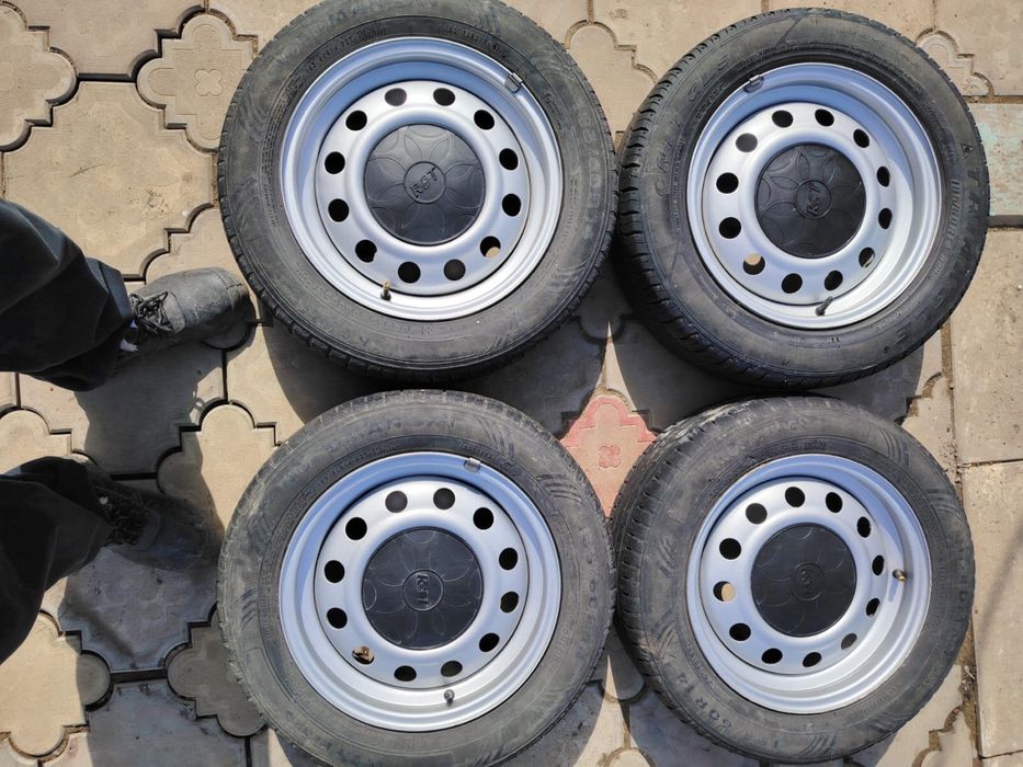 Колеса летние 14