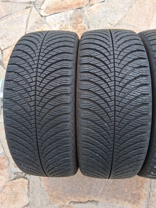 215 45 17 Goodyear 91 W