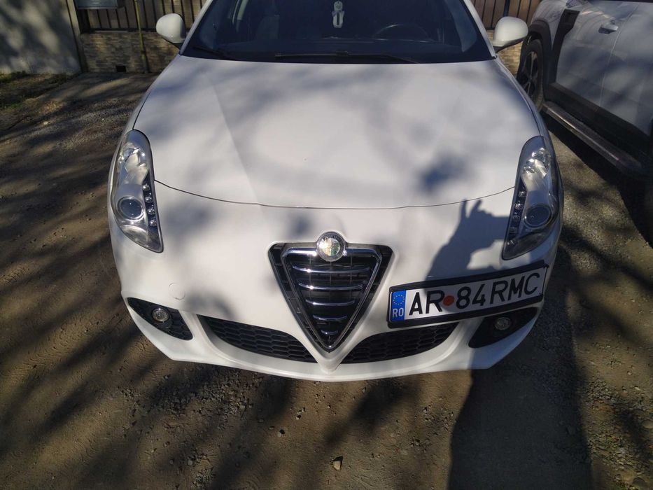 ALFA ROMEO Giulietta 2011 — imagine 3
