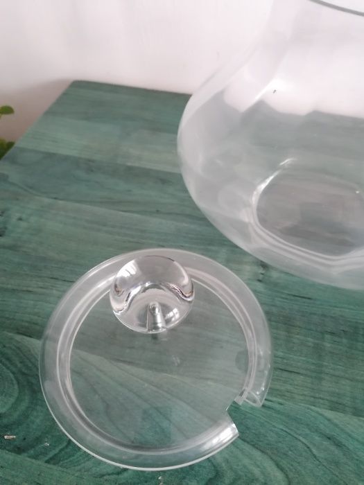 Seturi din sticla -bol si cesti pentru punci, vin sau alte bauturi