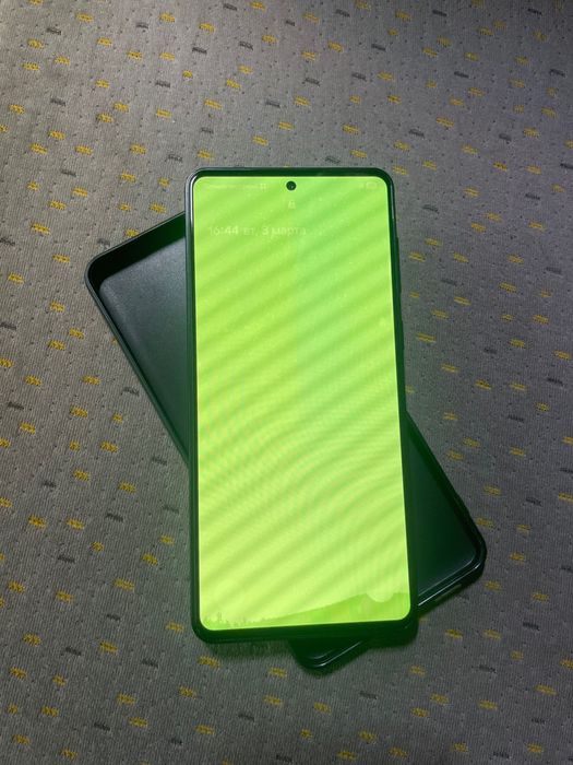 Продам Самсунг М55 с минусом