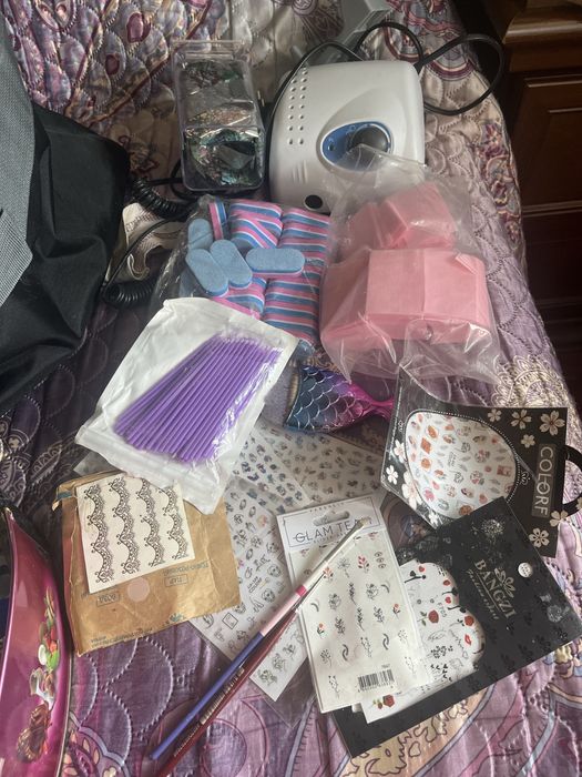 Продам набор маникюра