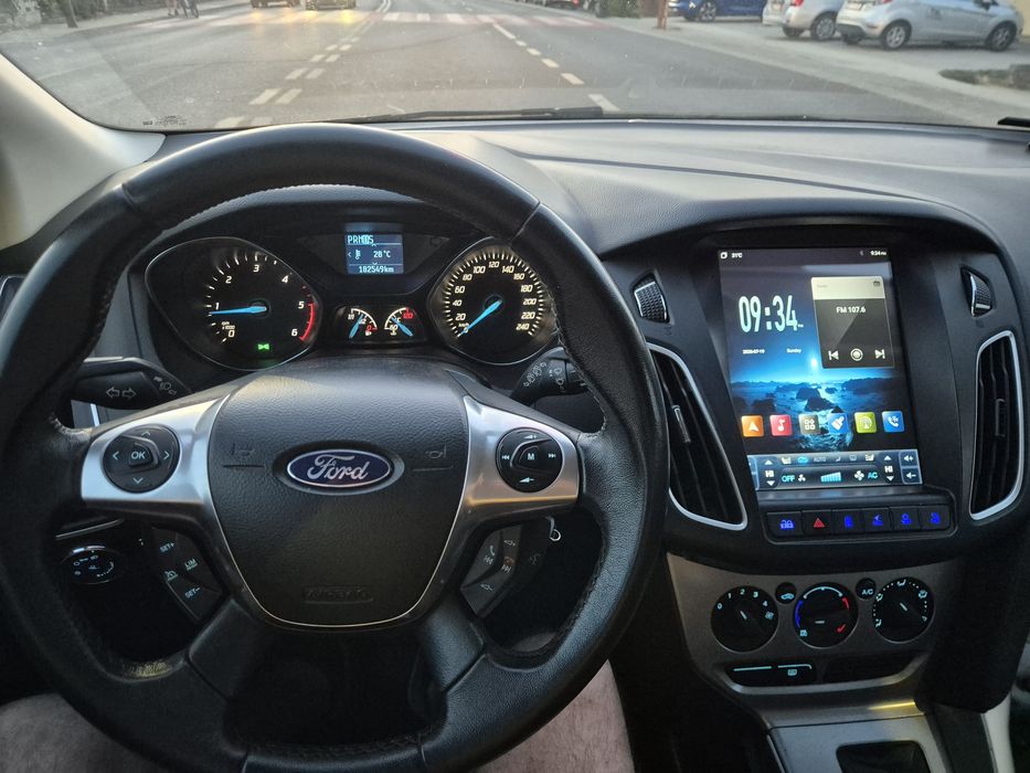 FORD Focus 2014 — imagine 4