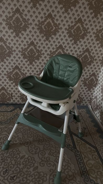 Детский стулчик для кормление