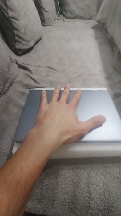 Продам мощный Нетбук