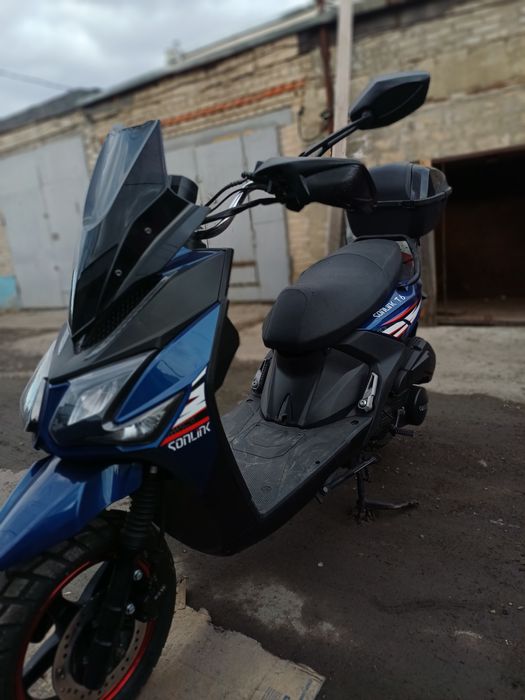 Продам скутер новый