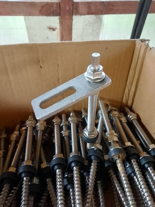 Vând șurub ancoră