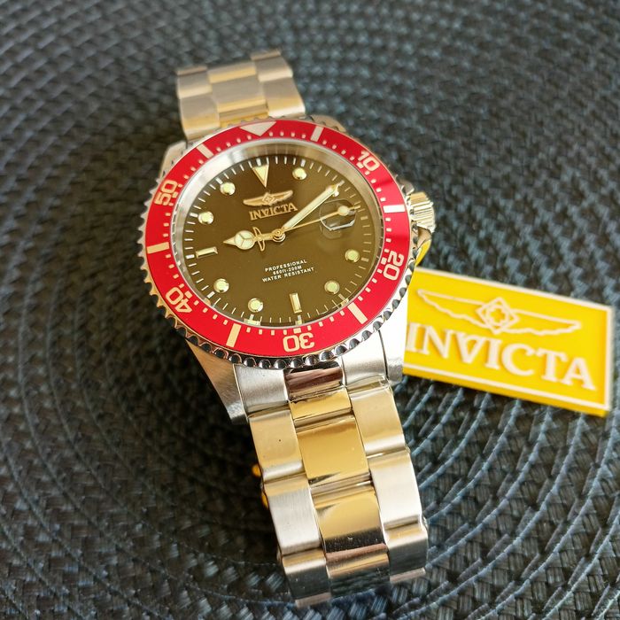 Invictа, 200м водоустойчивост, корона на винт, Seiko Caliber/Hattori/TMI PC32A кварц, 43мм