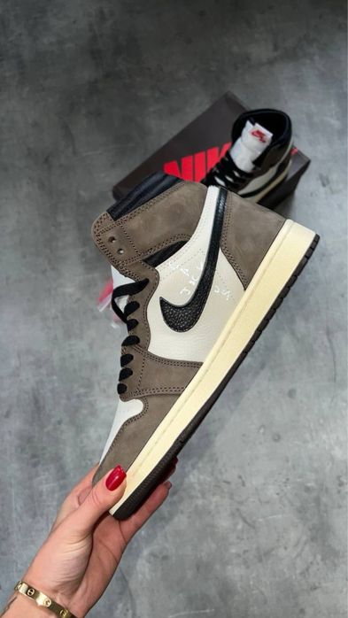Air Jordan 1 Retro High Travis Scott  SUEDE п
