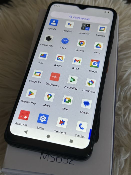Smartphone Maxcom MS652 – 32GB, Android 15, Baterie 5000mAh (Nou/Sigilat