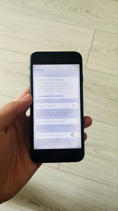 Продам айфон 7, iphone 7 в хорошем состоянии