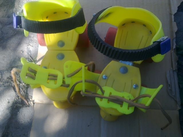 роликовые коньки