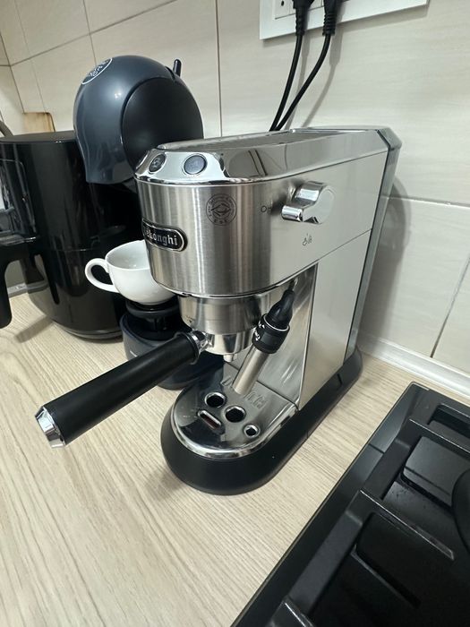 Vand  Espressor manual De'Longhi