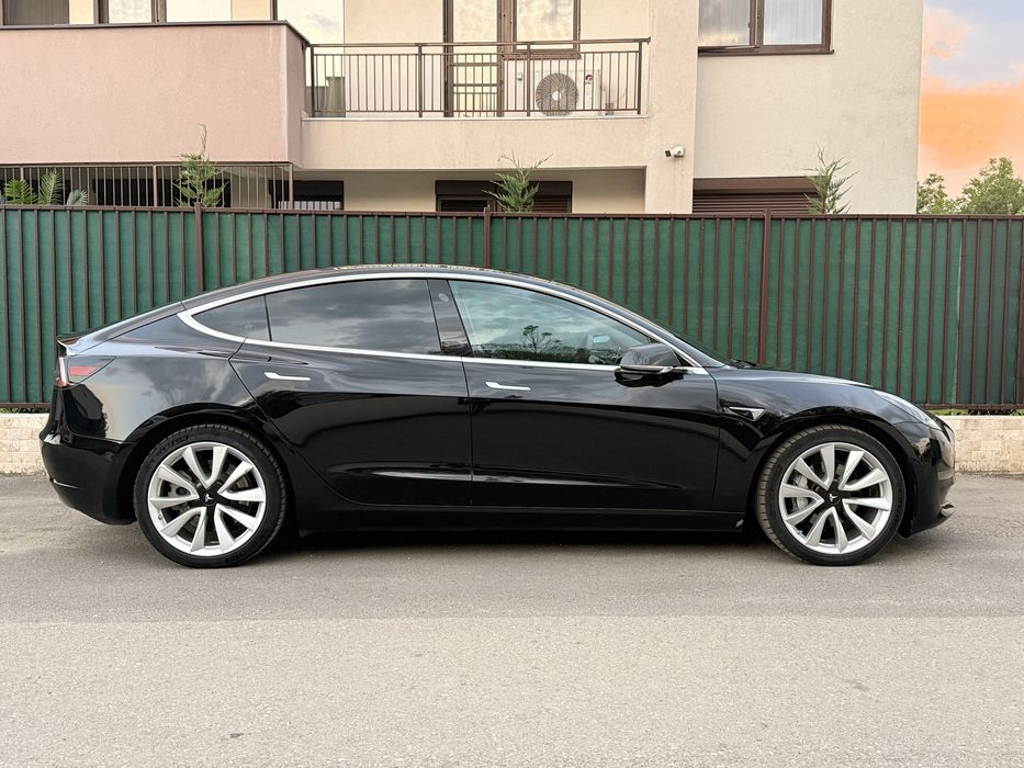 TESLA Model 3 2019 — imagine 4