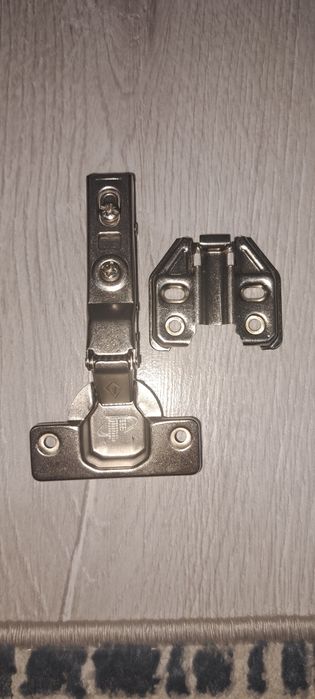 Мебелный фурнитура