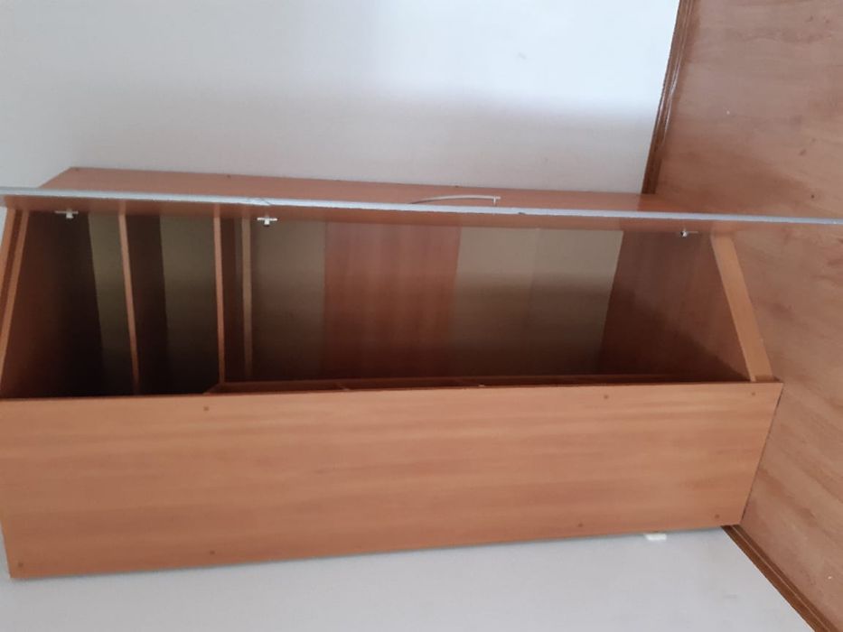 Продам мебель для спальни шкаф